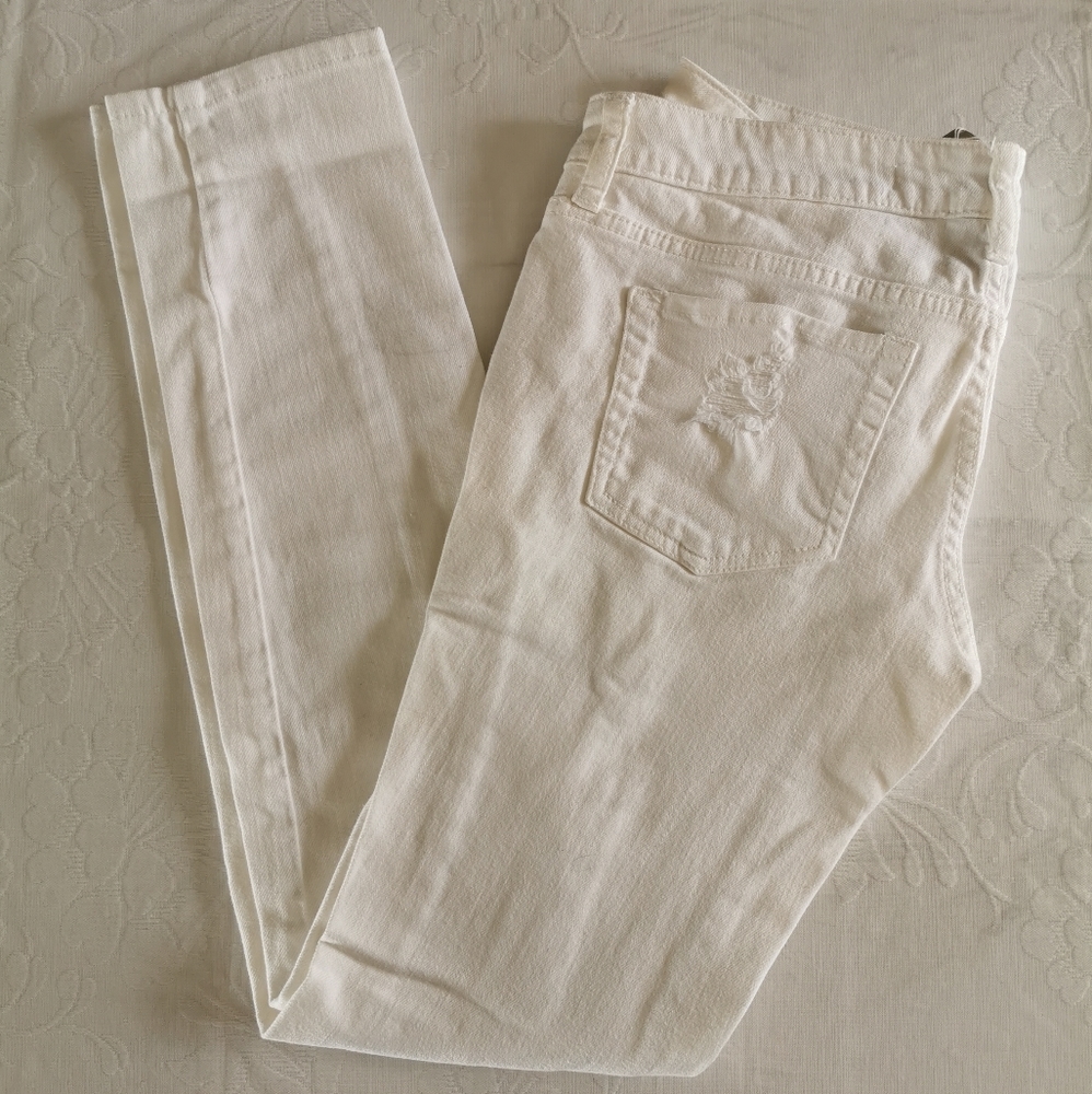 Refuge White Distressed Jeans Size 5